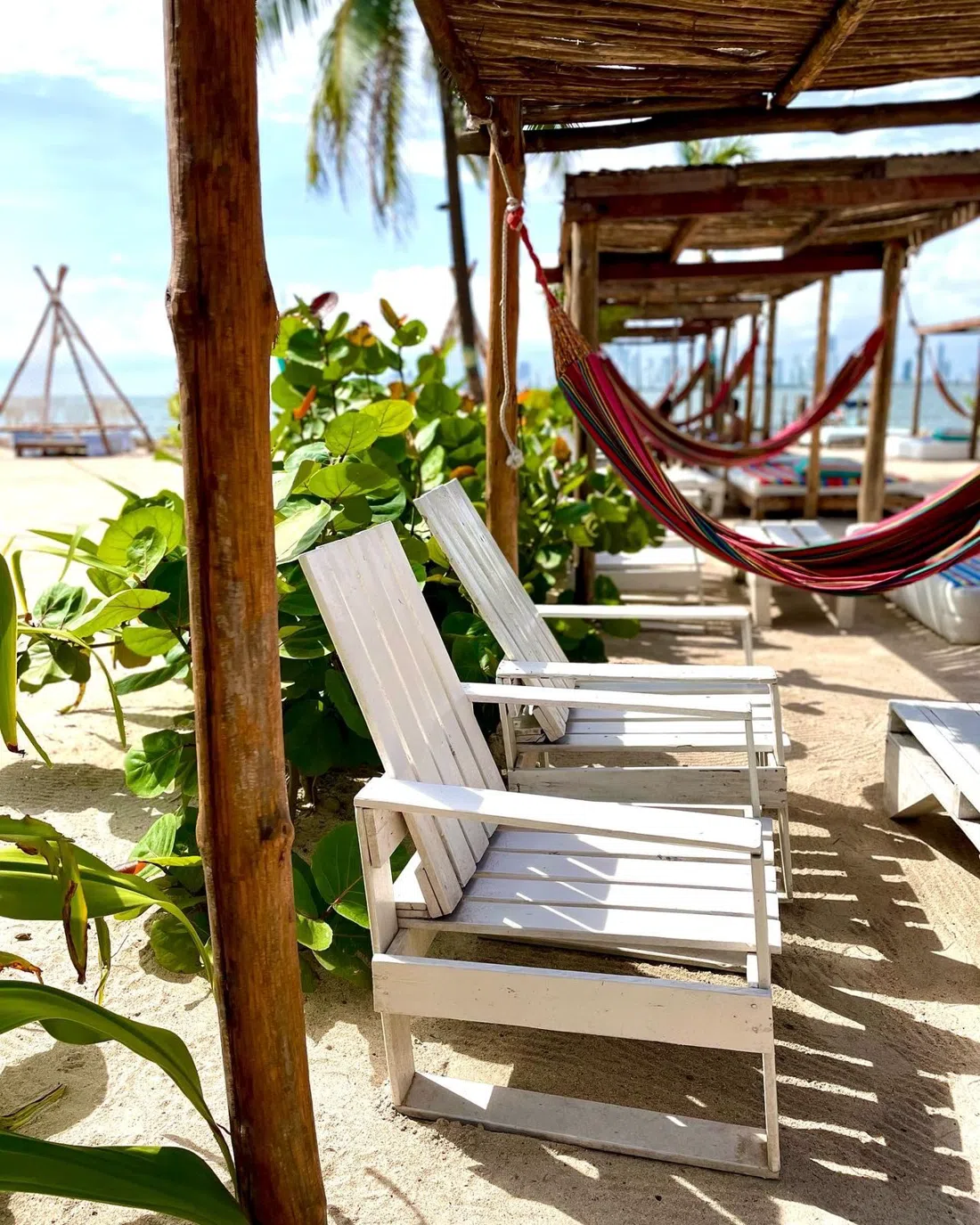 Bomba Beach Club, Cartagena
