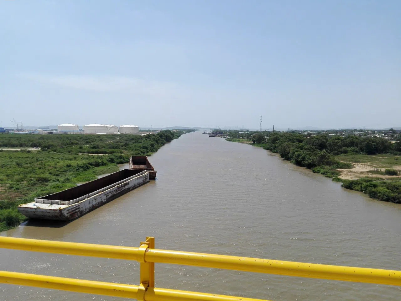 What Cartagena's Boat Crowds Miss on the Barú Road