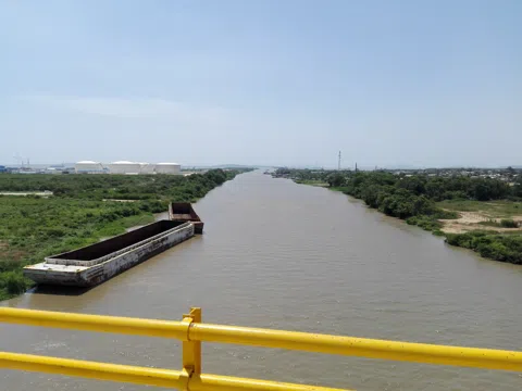 What Cartagena's Boat Crowds Miss on the Barú Road